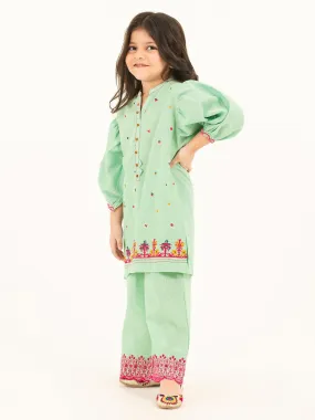 2 Piece Khaddar Suit-Embroidered (Pret)