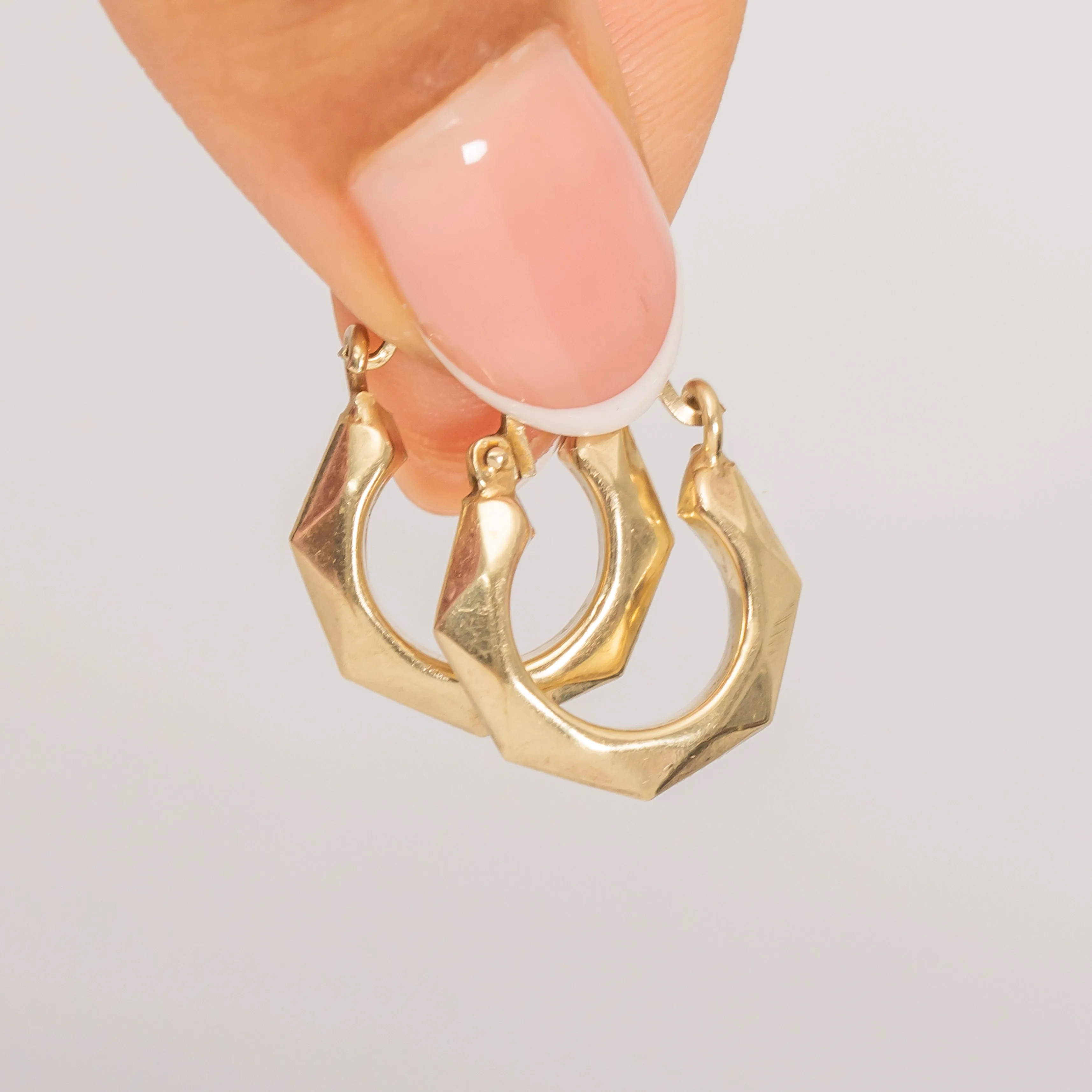 9ct Gold Faceted Huggie Hoop Earrings