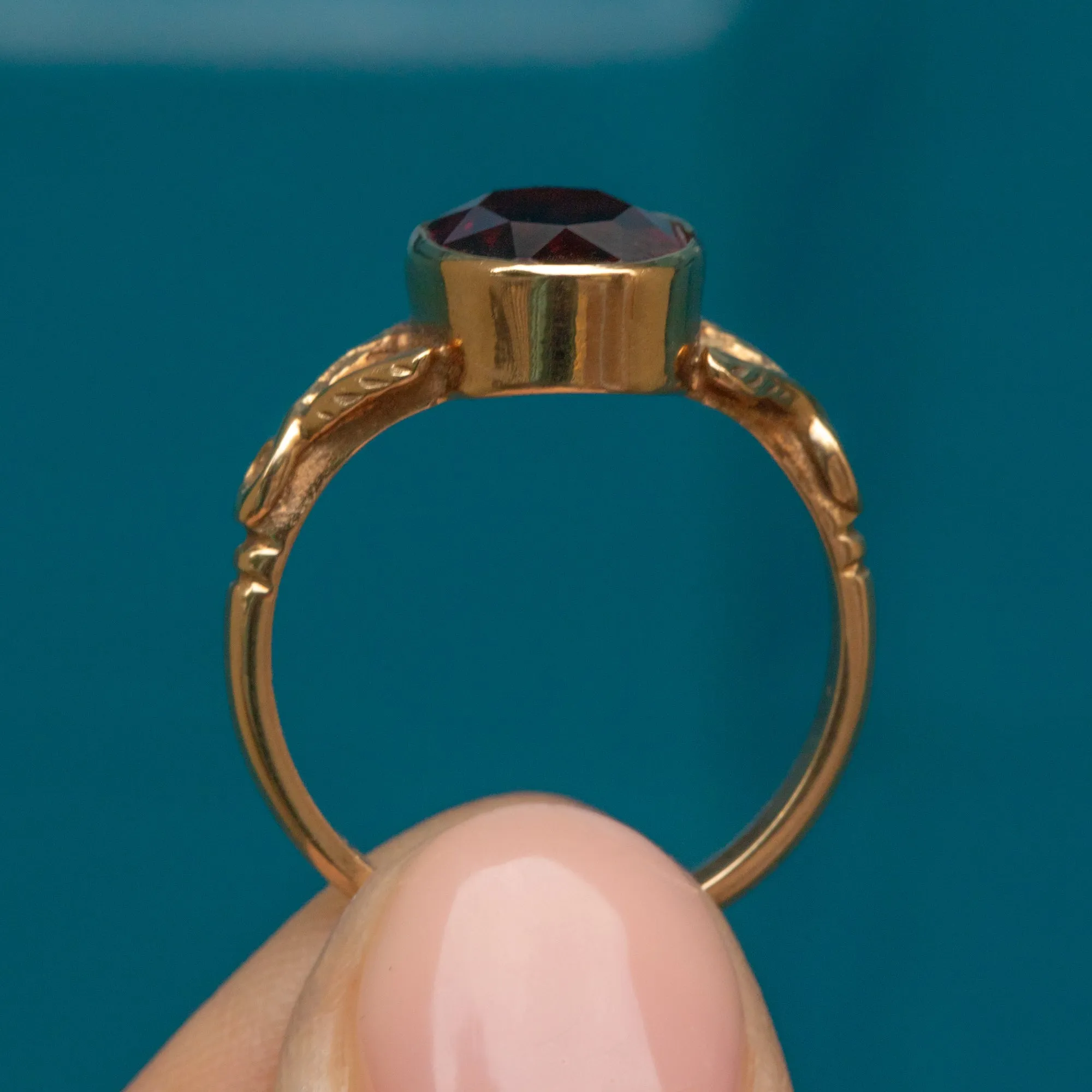 9ct Gold Garnet Solitaire Ring, 2.12ct