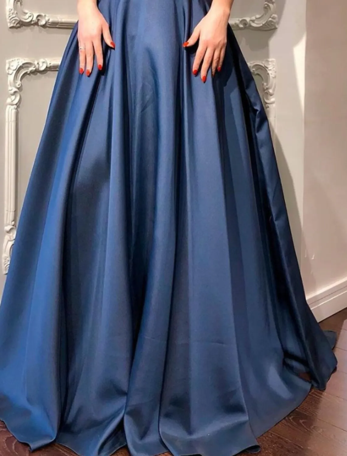 A-Line Minimalist Elegant Engagement Prom Dress V Neck Short Sleeve Sweep / Brush Train Satin with Pleats