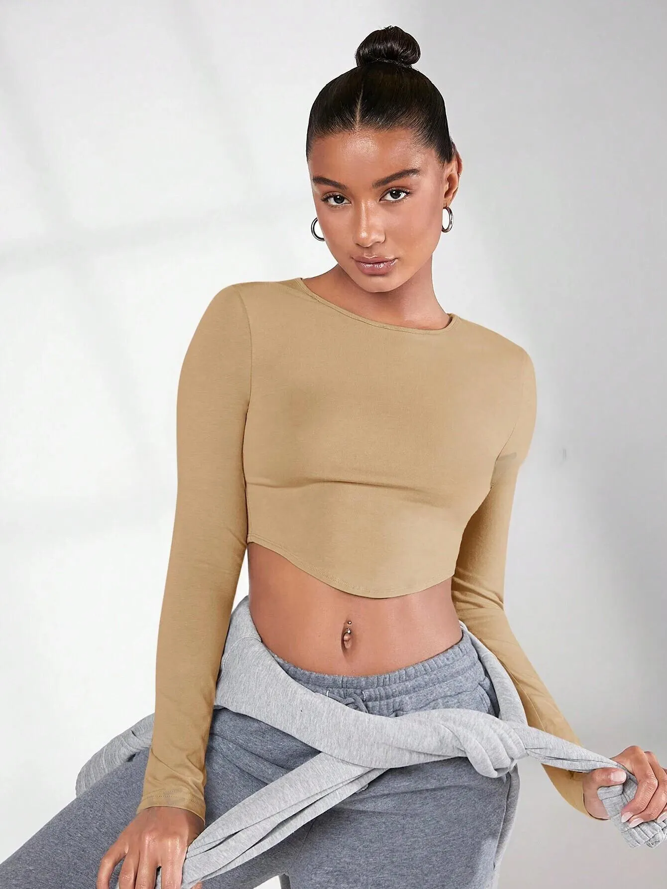 BASICS WOMEN'S SOLID COLOR CROPPED TOP