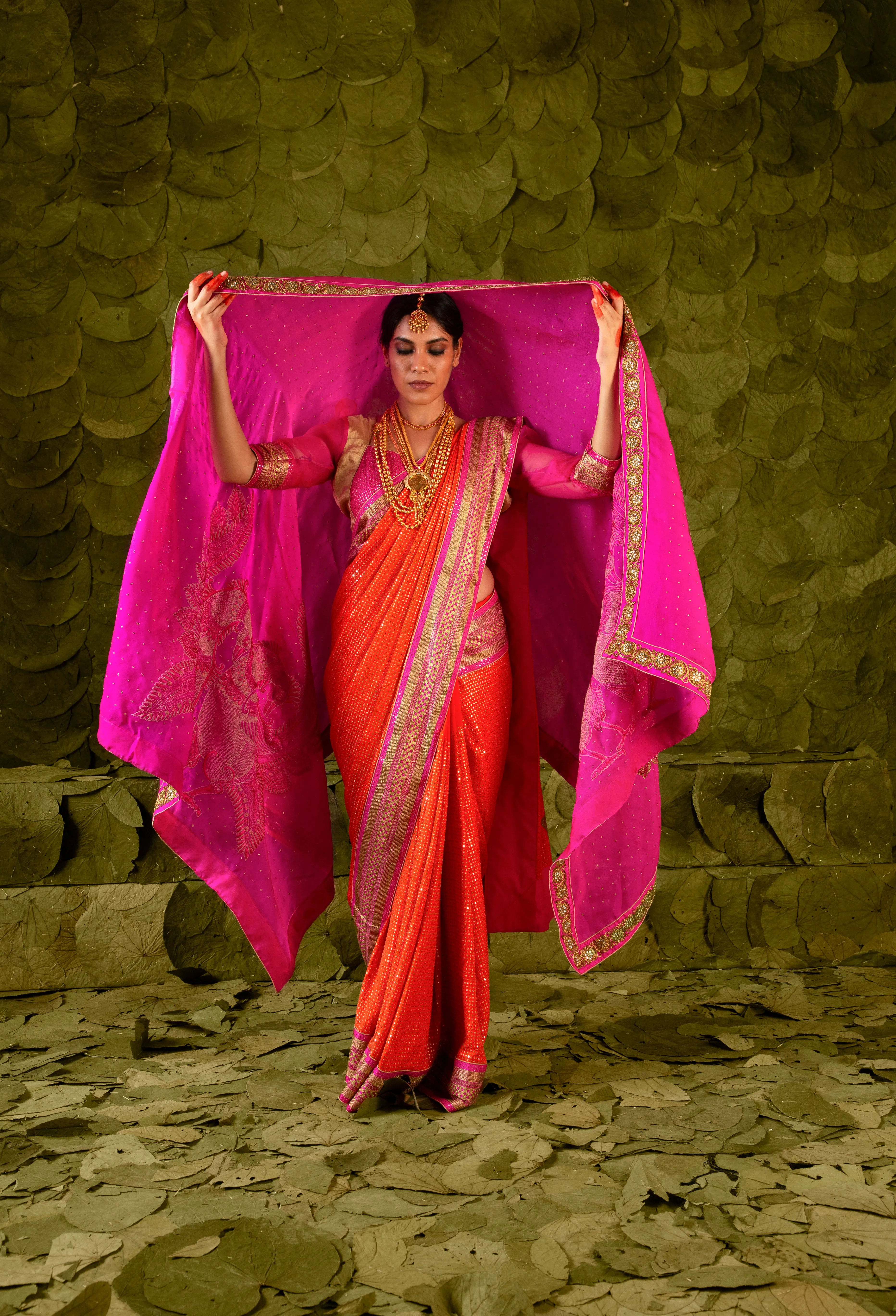 Heṇṇu (ಹೆಣ್ಣು) Saree in Signal Orange and Shocking Pink