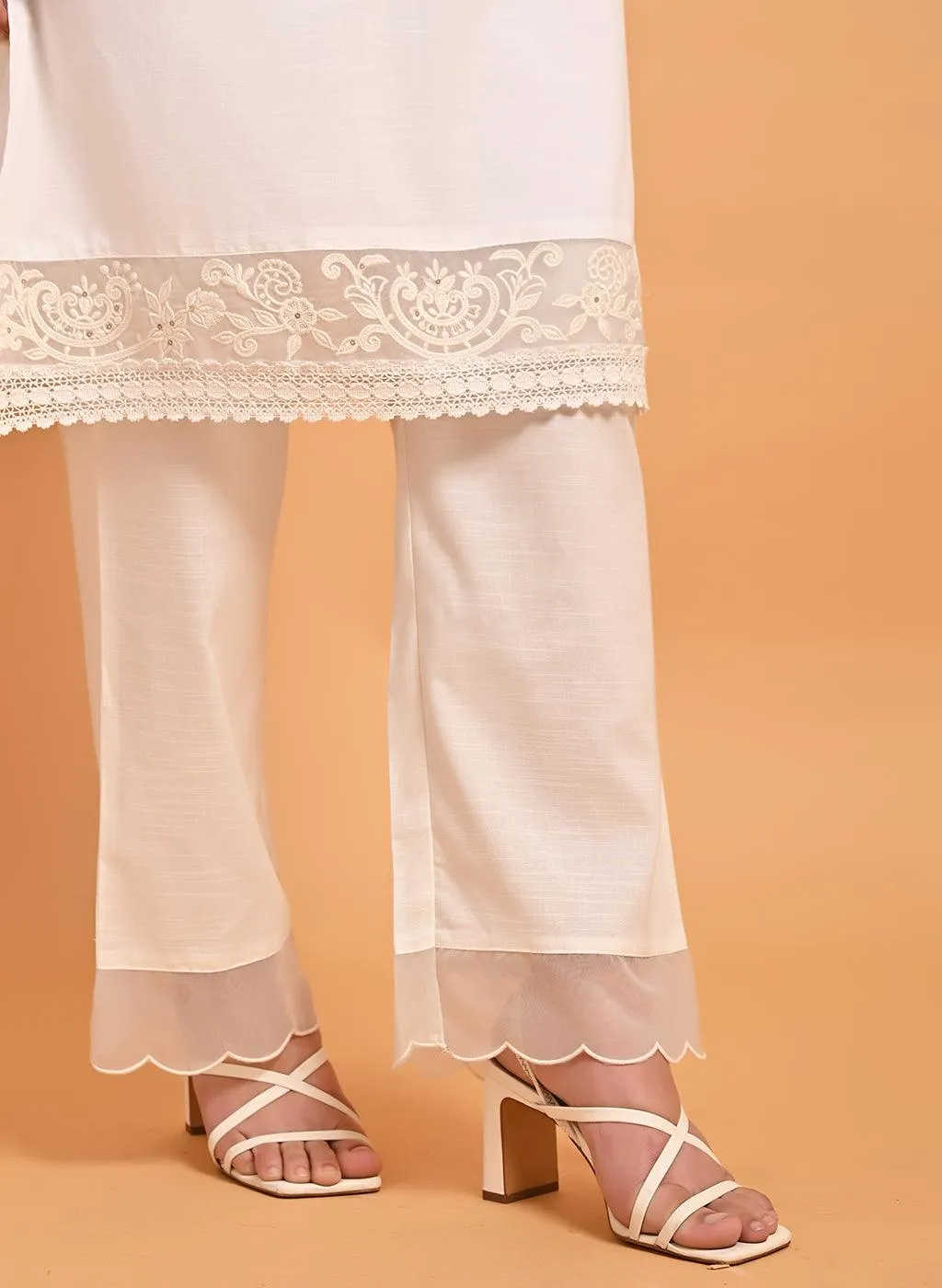 Ivory Kurta Set with Intricate Embroidery