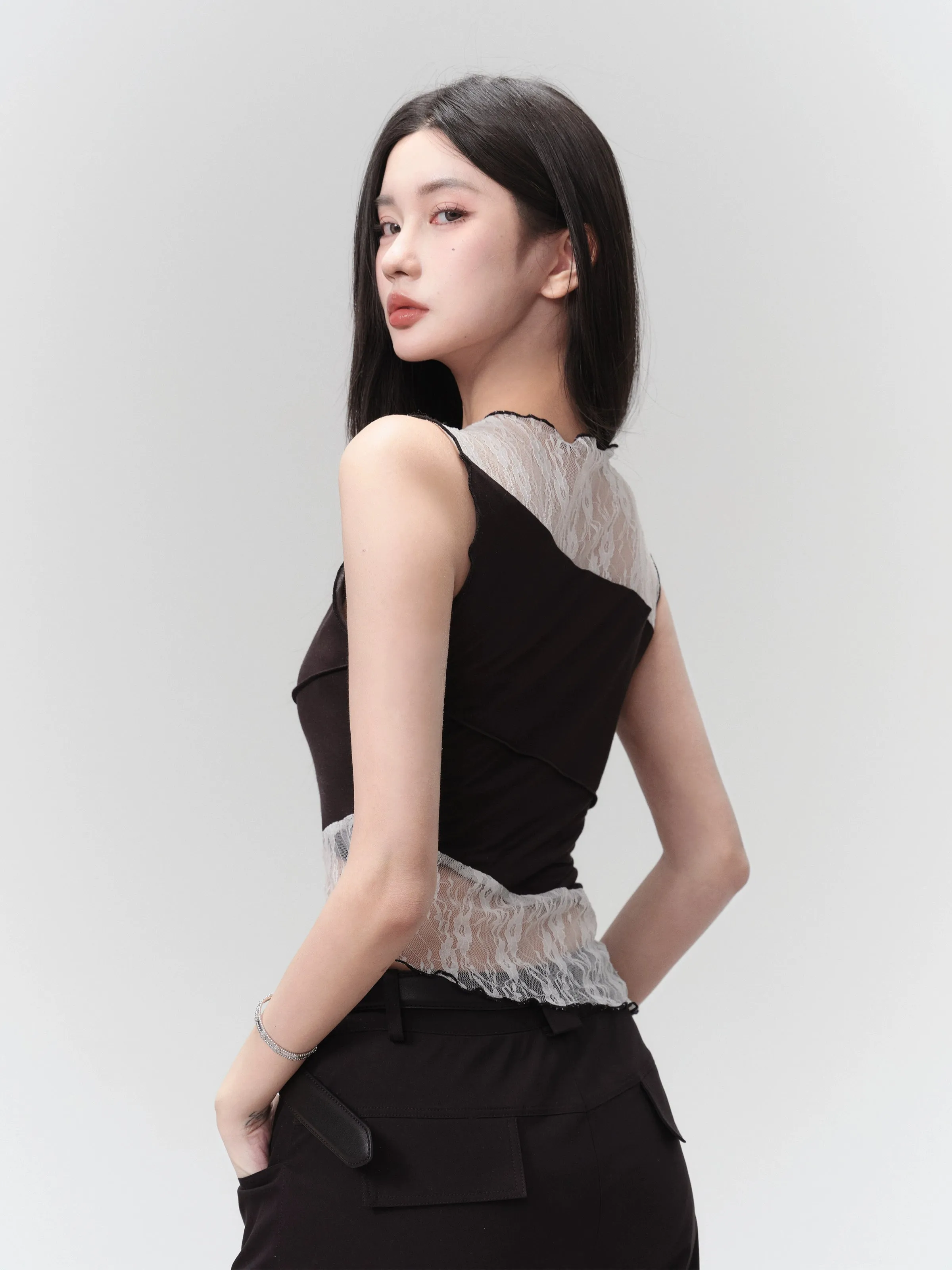 Lace Trim Sleeveless Asymmetrical Crop Top