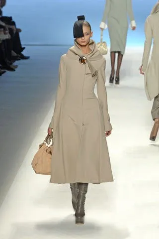 Louis Vuitton - As Seen on Runway Fall 2008 Collection - Long Sleeve Taupe Trench Coat Zip Up - FR 38