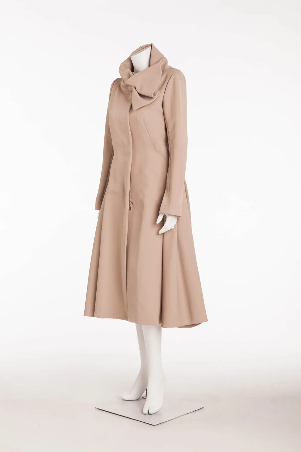 Louis Vuitton - As Seen on Runway Fall 2008 Collection - Long Sleeve Taupe Trench Coat Zip Up - FR 38