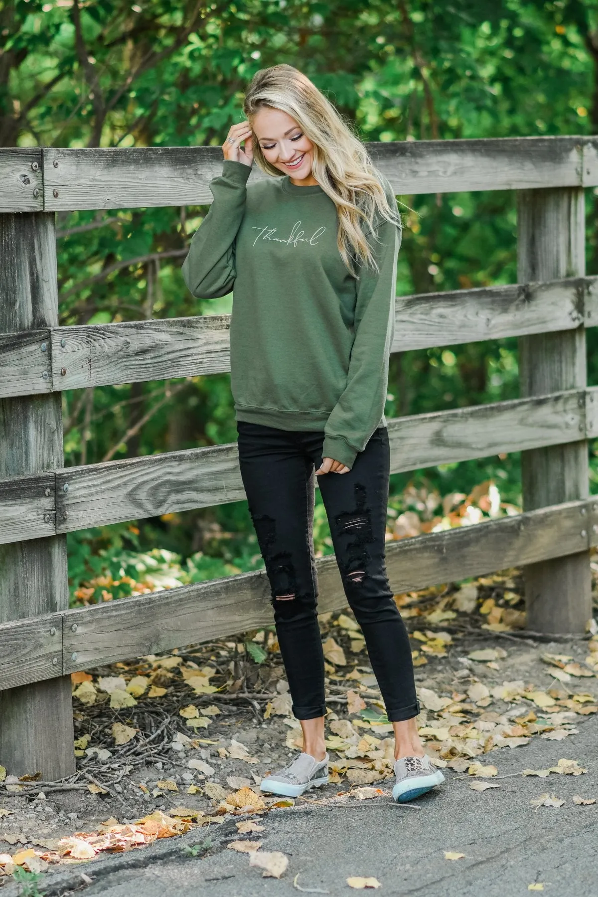 "Thankful" Graphic Pullover- Army Green