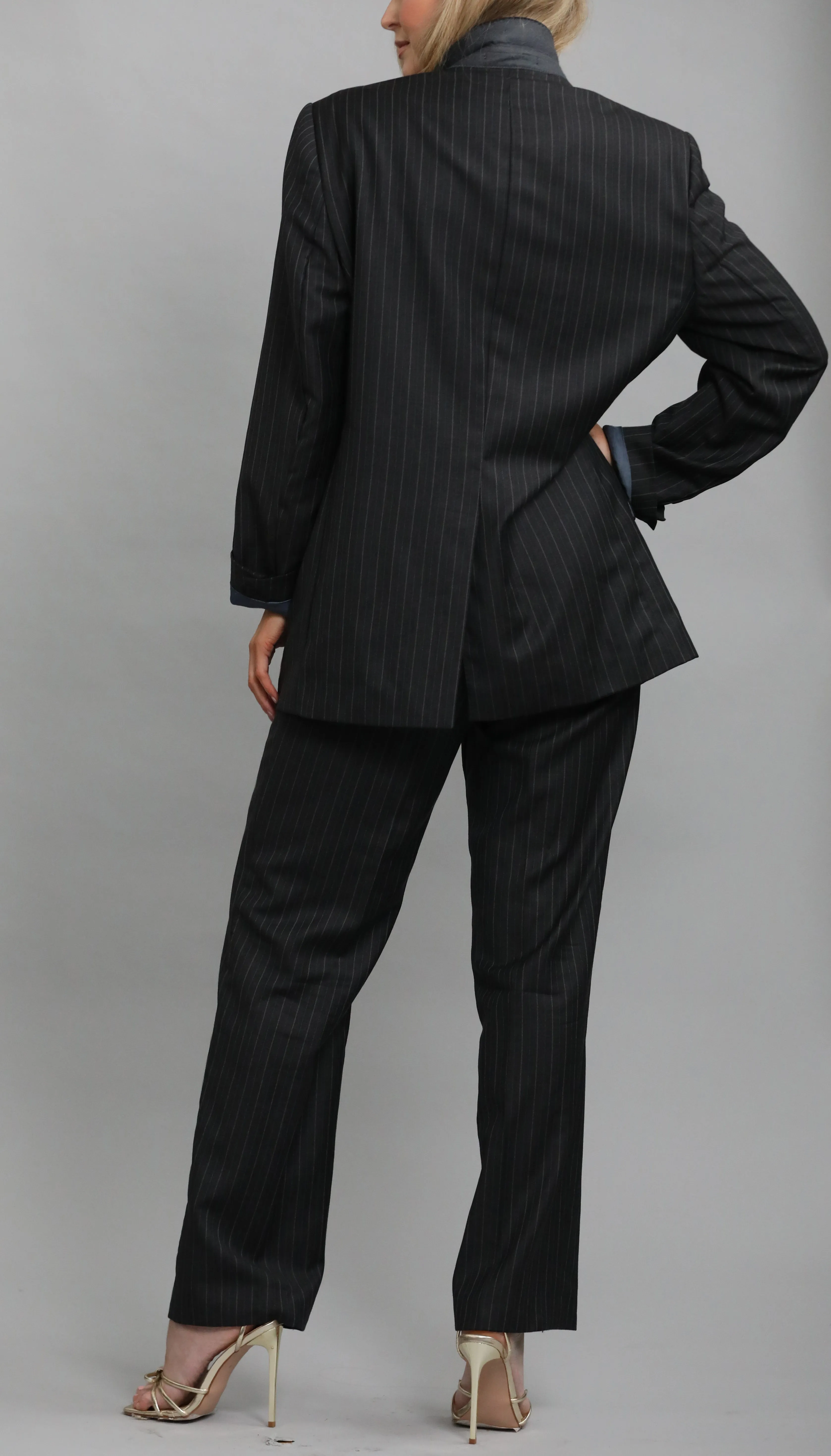 Vintage Men's Grey Pinstripe Suit