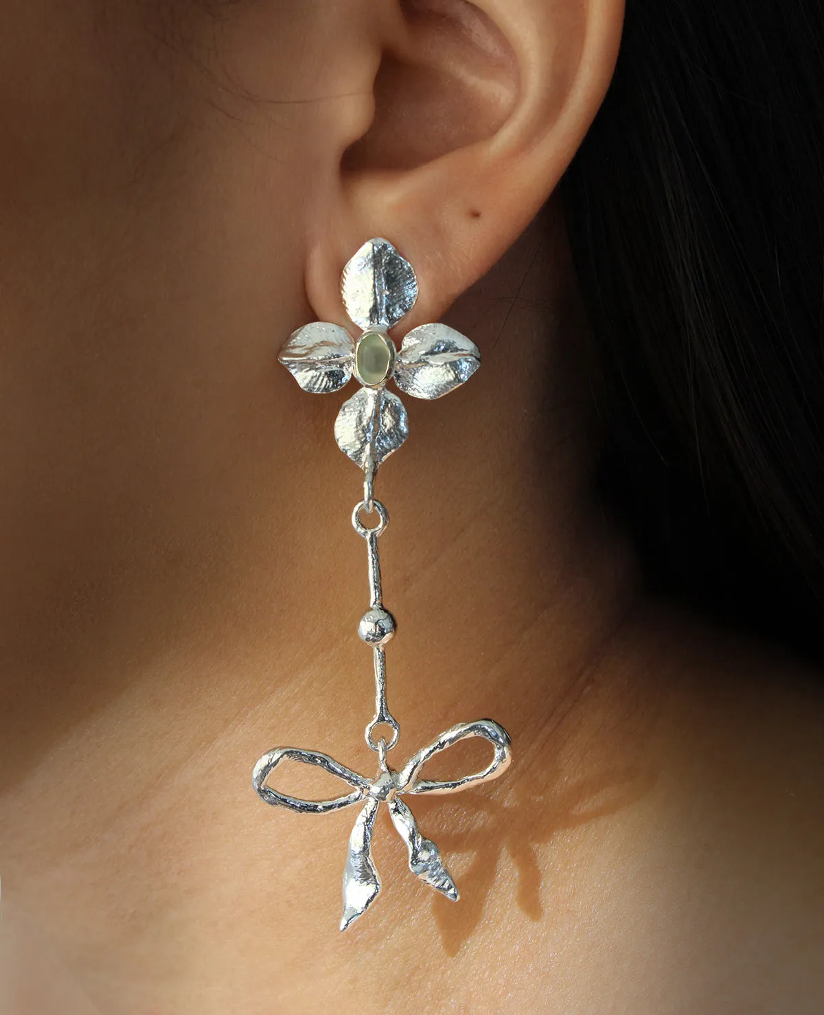 WILLOW BOW // silver earrings