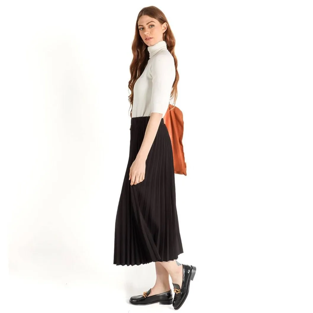 Women's Buttoned Down Pleated Skirt