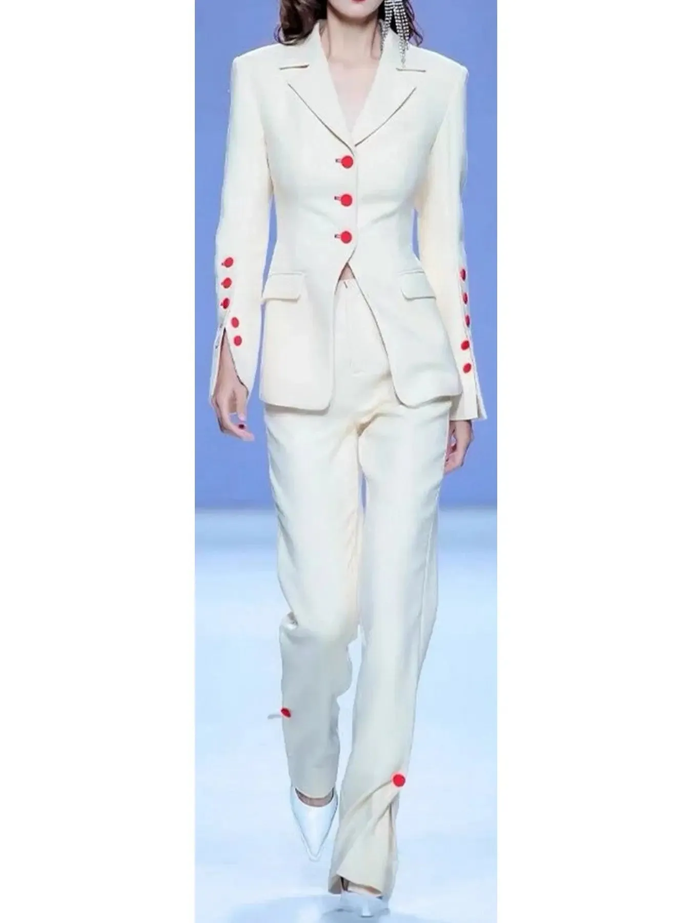 Women’s Contrast-Buttoned Jacket and Pant Suit